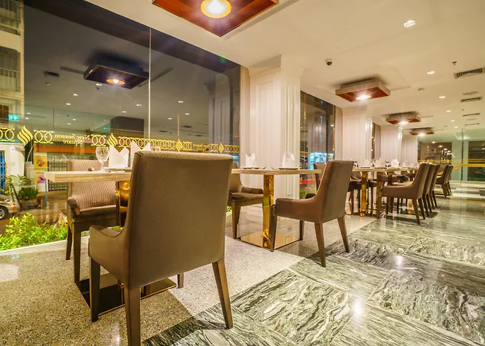 New Season Square Hotel Hat Yai